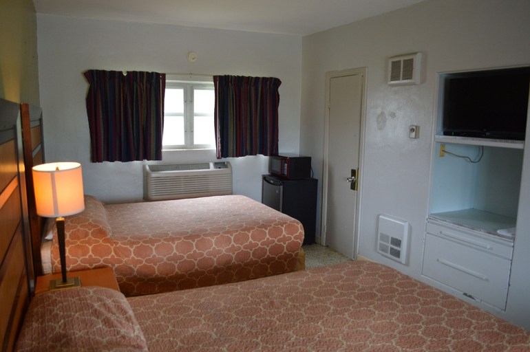 Bedroom 2, Tropicana Motel Wauchula, Hardee