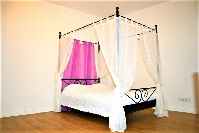 Bedroom 3, Apartment Marilyn, Praha 7