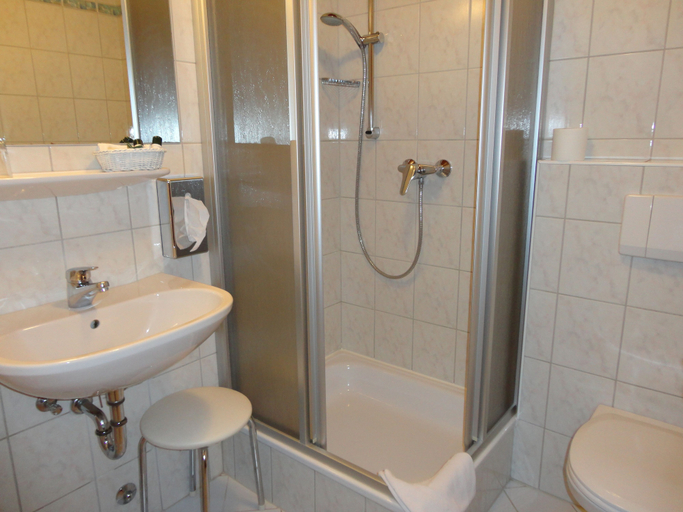 Bathroom 5, Gasthof Hotel Stockinger, Linz Land