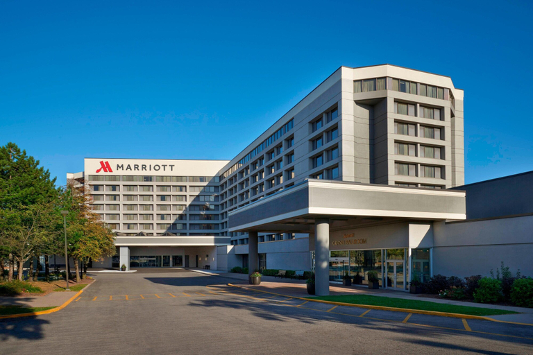 Exterior & Views 2, Toronto Airport Marriott Hotel, Toronto