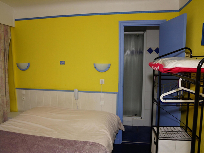 Bedroom 4, Hôtel le Richelieu, Pyrénées-Orientales