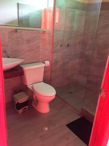 Bathroom 4, Suchipakari Jungle Lodge, Tena