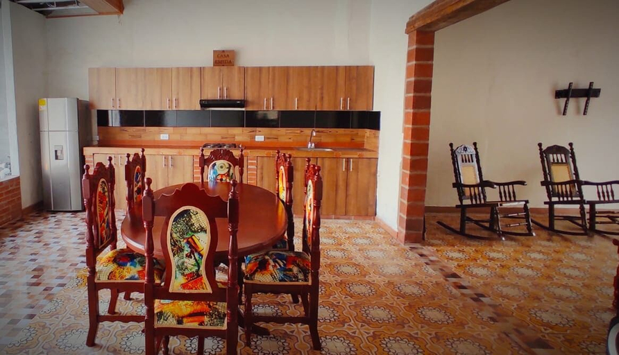 Others 4, Casa Olga Cecilia, Guaduas