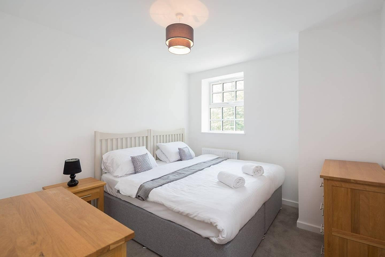 Bedroom, Riverside 6, Kent