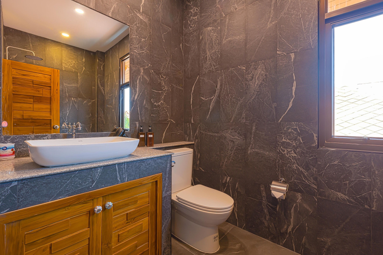 Bathroom 4, Pool villa 4 BR walking to Beach HV, Hua Hin