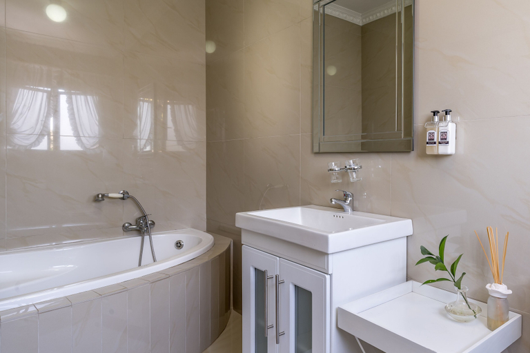 Bathroom, Auriol's Guesthouse, City of Cape Town