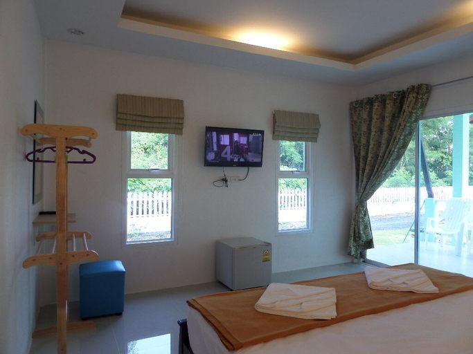 Bedroom 2, Lanta Triple Novel, Ko Lanta