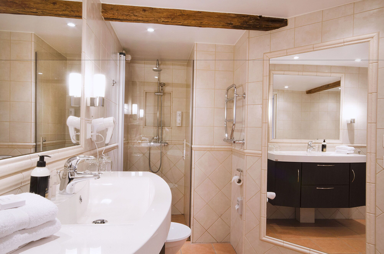 Bathroom 3, Hotel Amalias Hus, Jönköping