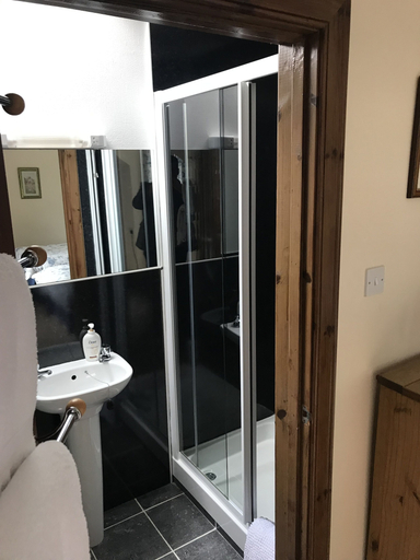 Bathroom 3, Balloan House, Highland