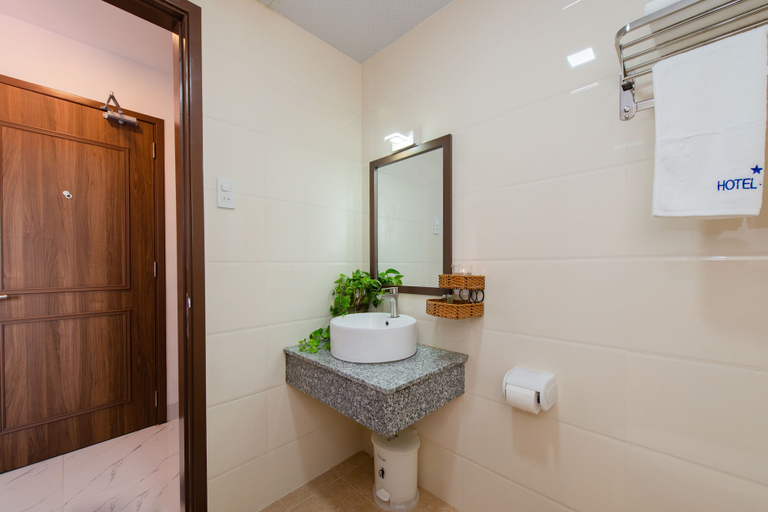 Bathroom 4, Hotel Apollo Vacation, Cam Lâm