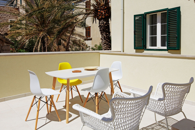 Others 5, Luxury Seaside Apartments, Bol