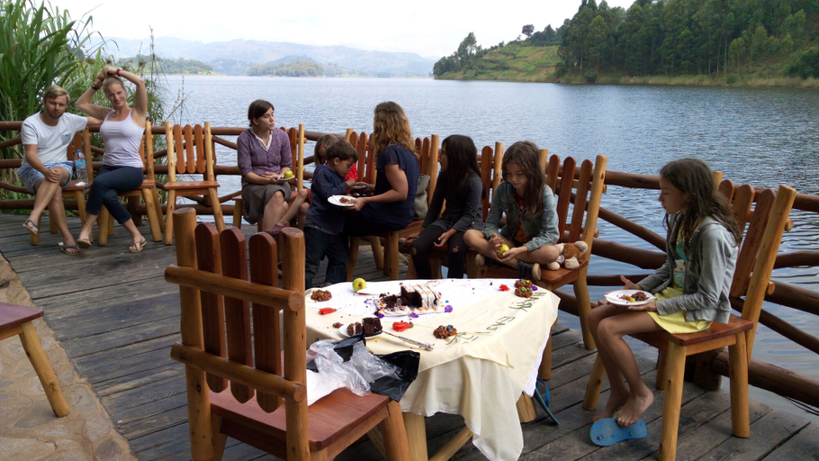 Food & Drinks 5, Lake Bunyonyi Rock Resort, Ndorwa