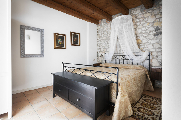 Bedroom 2, Corte dei Soavi - Apartments, Verona