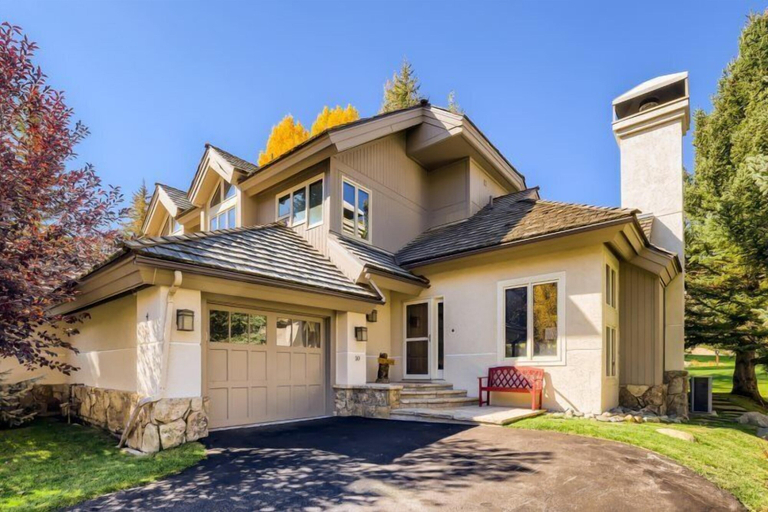 Exterior & Views 1, 1-10 N. Fairway Drive, Eagle