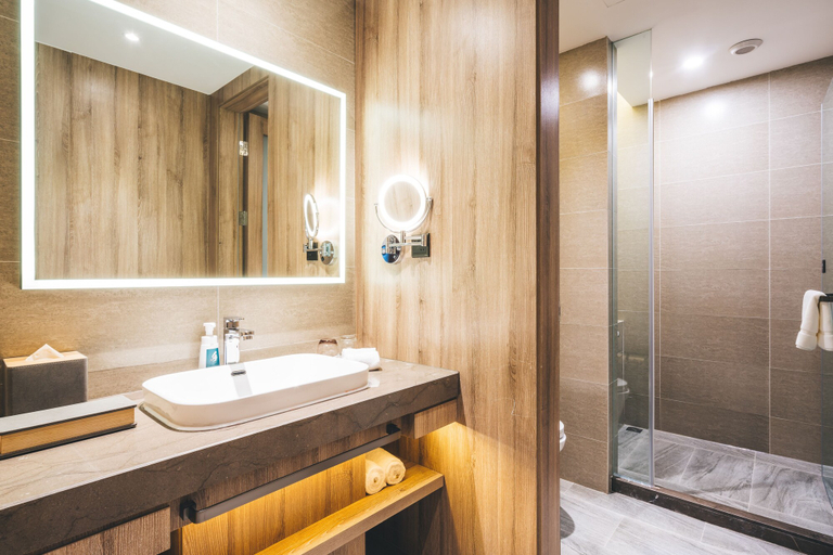 Bathroom 5, Atour Hotel Hongqiao Hub National Exhibition Center Shanghai, Shanghai