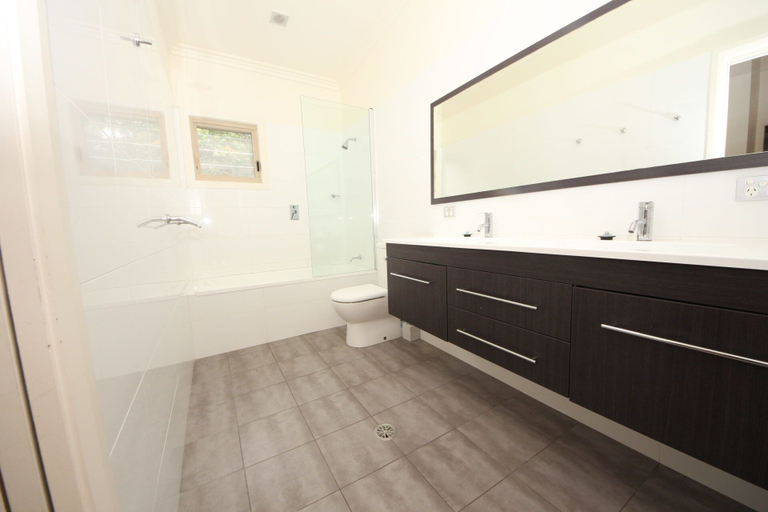 Bathroom 3, Trial Bay Eco Lodge 1 Osprey, Kempsey