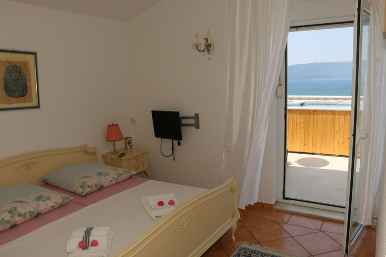 Bedroom 3, Villa Mara, Slivno