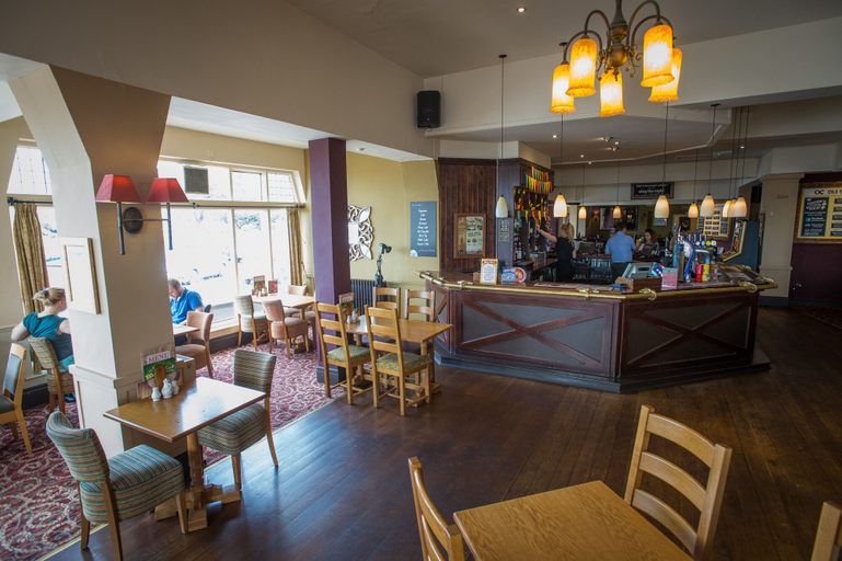 Food & Drinks 5, Old Colonial Hotel Weston-Super-Mare | Marston's Inns, North Somerset