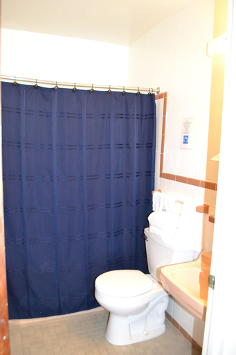 Bedroom 27