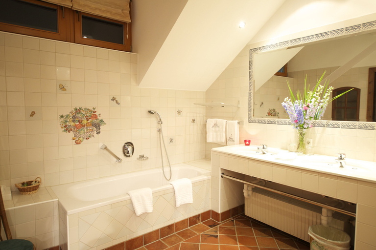 Bathroom 3, Schlosshotel Bergschlössl, Landeck