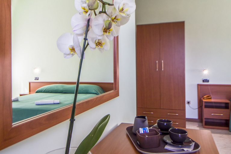 Bedroom 3, Poggio Active Hotel, Foggia
