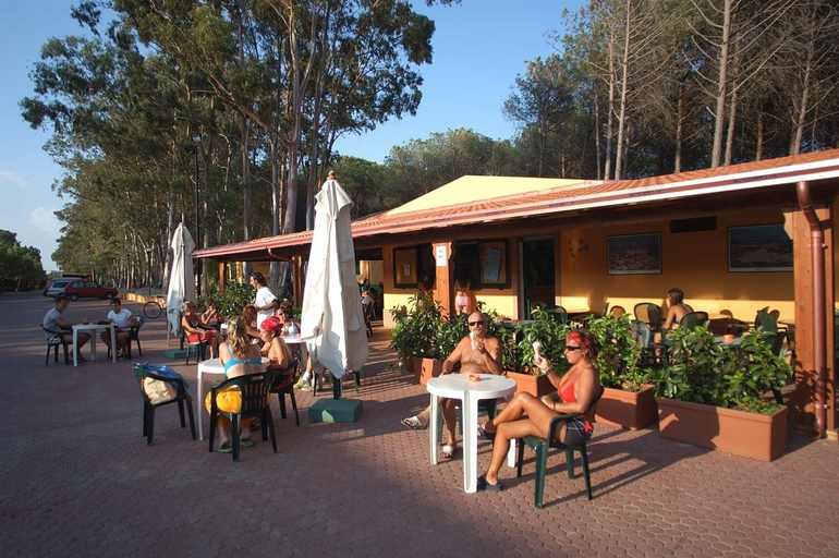 Food & Drinks 5, Happy Camp in Camping Villaggio Thurium, Cosenza