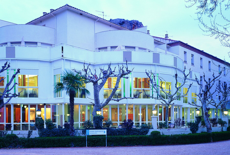 Exterior & Views, HOTEL BALNEARIO SICILIA, Zaragoza
