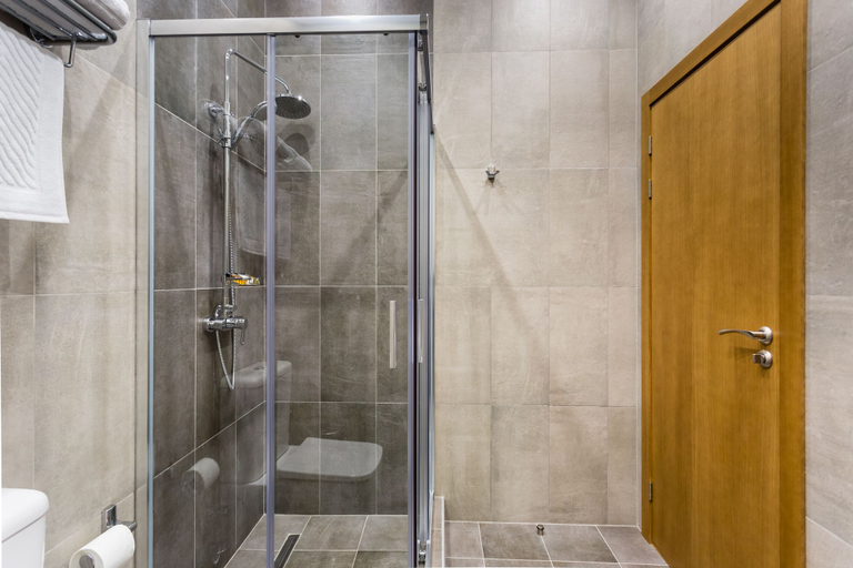 Bathroom 3, Zolotaya 7 Hotel, Domodedovskiy rayon