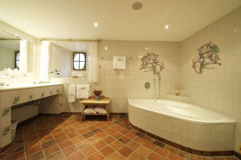 Bathroom 3, Schlosshotel Bergschlössl, Landeck