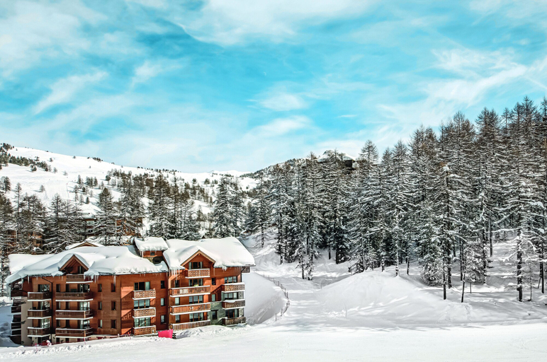 Exterior & Views 2, Pierre & Vacances Residence L'Albane, Hautes-Alpes