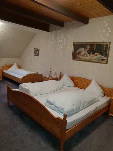 Bedroom 4, Gulfhof, Emden