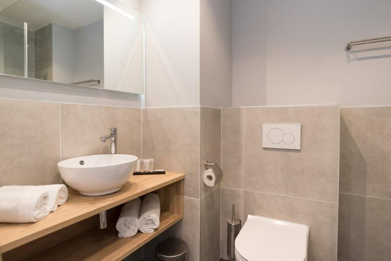 Bathroom 3, Hof van Holland, Edam-Volendam