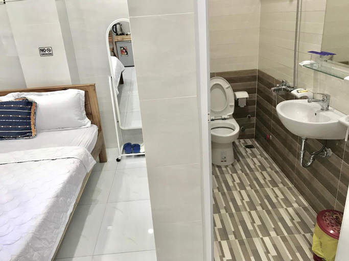 Bedroom 12