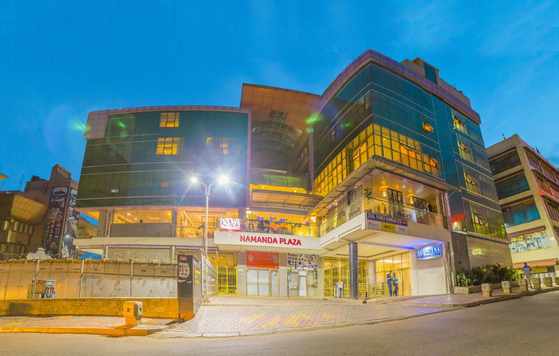 Exterior & Views