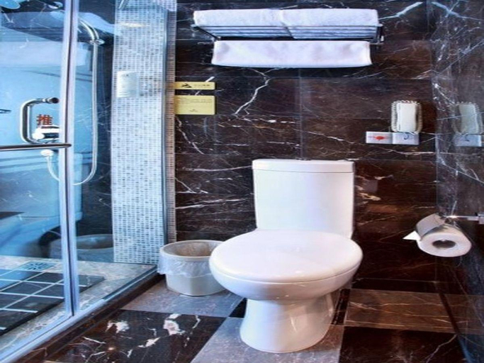 Bathroom 4, Jiaxing Fortune Holiday Hotel, Jiaxing