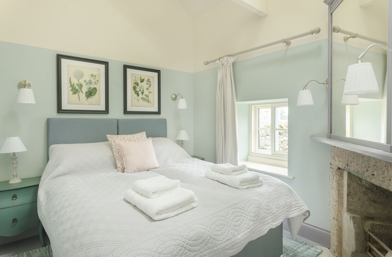 Bedroom 2, Healey Hall, Northumberland