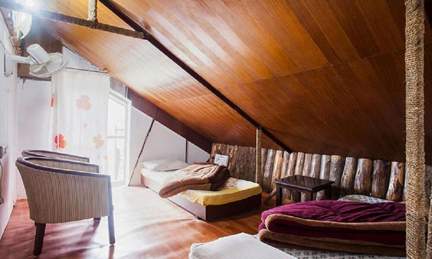 Bedroom 1, Dragon I Resorts, Kangra