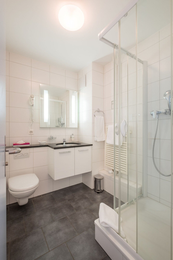 Bathroom 3, Hotel Coop Tagungszentrum & Hotelpark im Grünen, Arlesheim