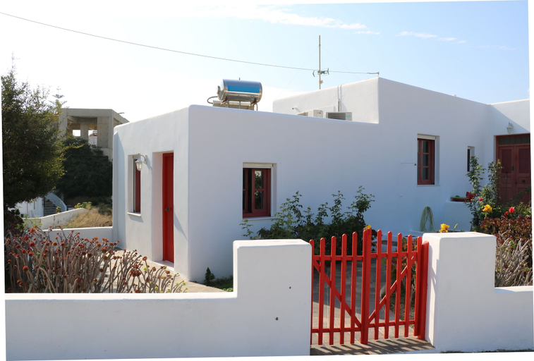 Exterior & Views, Flora's Red Studios, South Aegean