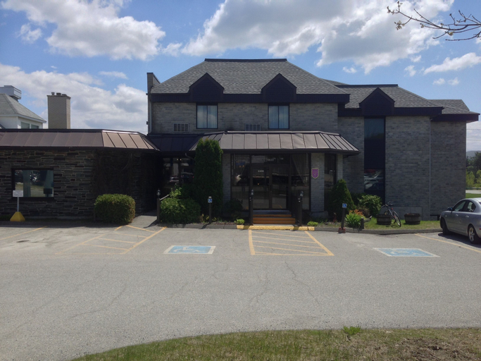 Exterior & Views, Quality Hotel & Suites Sherbrooke, La Région-Sherbrookoise