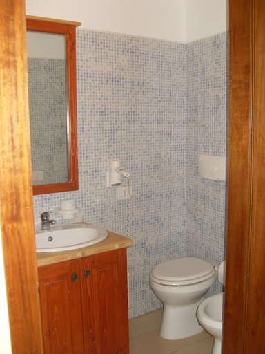 Bathroom 5, B&B Frammenti D'Itria, Brindisi