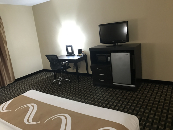Bedroom 3, Quality Inn Schenectady - Albany, Schenectady