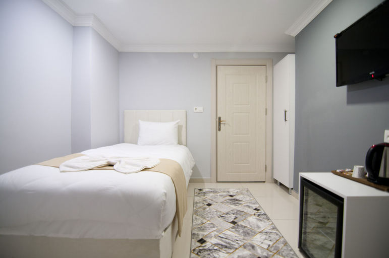 Bedroom 5, Istanbul Palace Hotel, Fatih