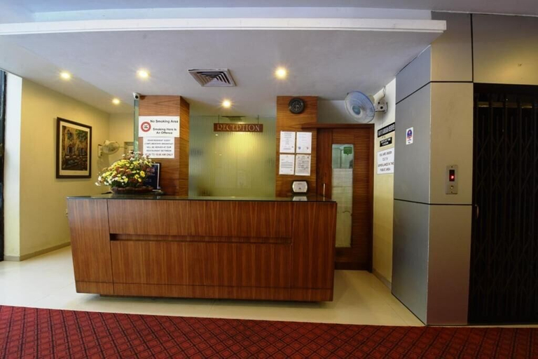 Others 5, Hotel Pearl, Kolhapur