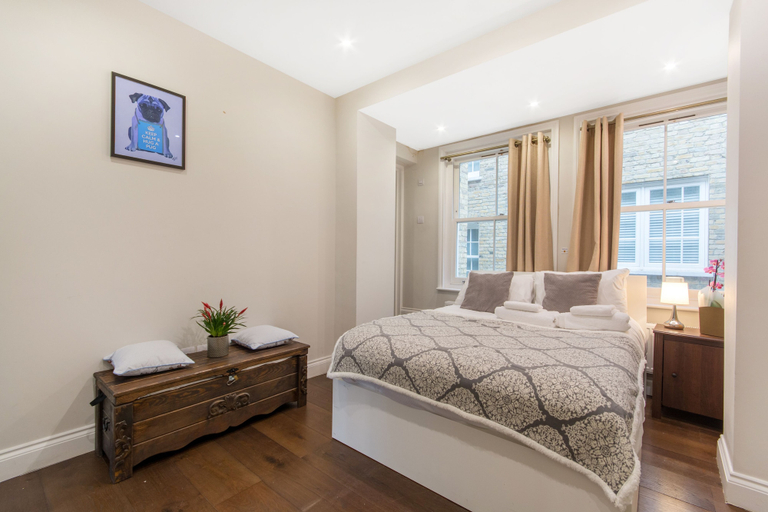Bedroom 3, Glass Wonder in Soho - B, London