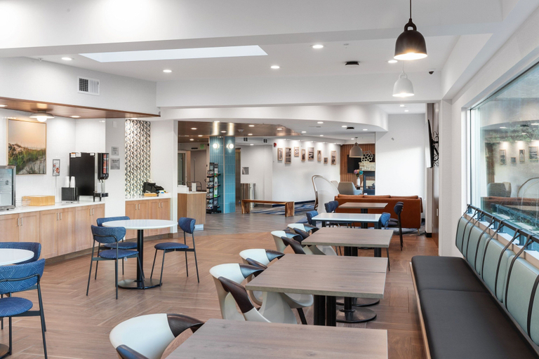 Food & Drinks 5, Fairfield Inn & Suites by Marriott San Francisco Pacifica, San Mateo