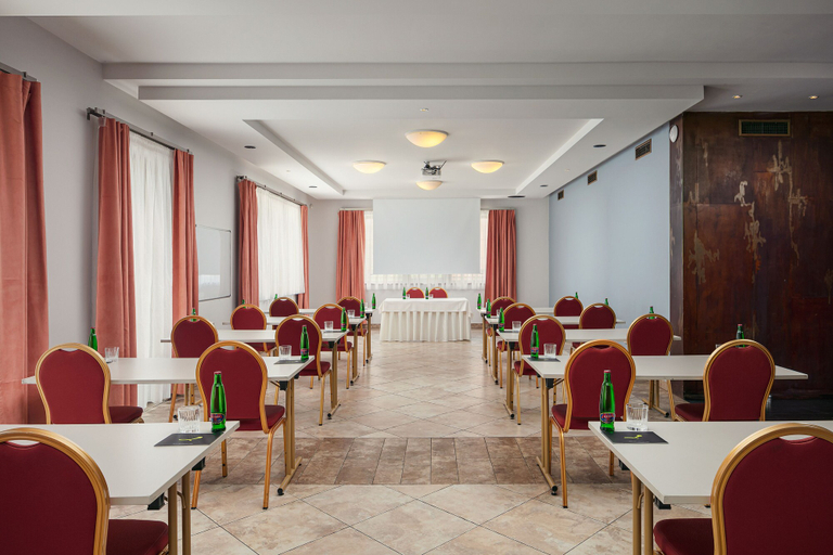 Food & Drinks 4, Golf & Spa Resort Kunětická Hora, Pardubice