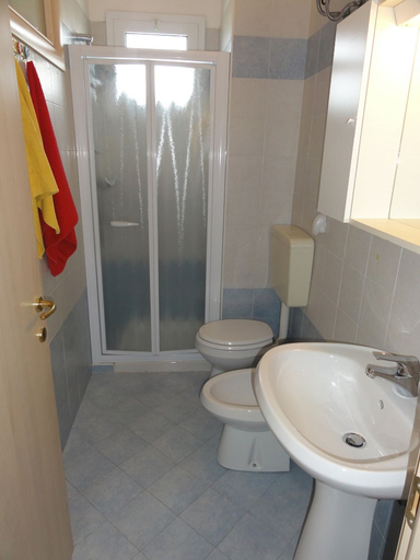 Bathroom 5, Condominio Molent, Venezia