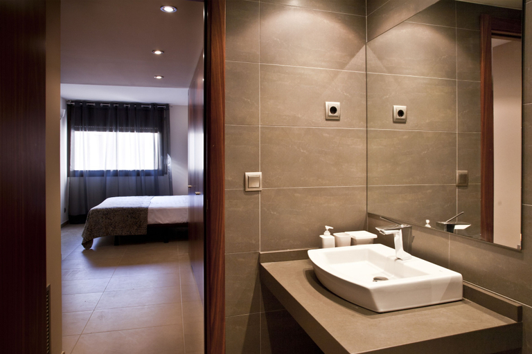 Bathroom 3, Up Suites Bcn, Barcelona