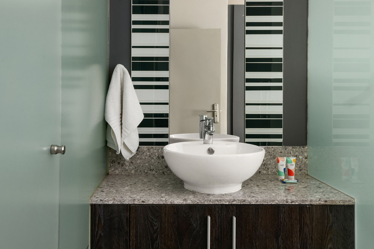 Bathroom 4, The Tyrwhitt 307, City of Johannesburg